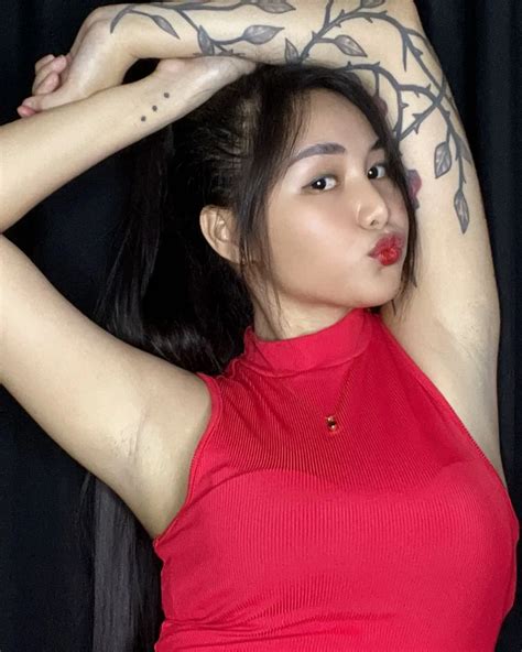 pinayse|Pinay (@pinayse) .